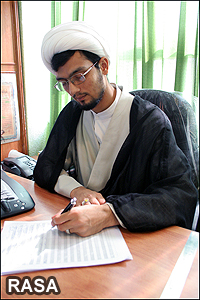 حجت الاسلام محمد دبيري، معاون فرهنگي و تبليغي دفتر تبليغات اسلامي حوزه علميه قم، شعبه اهواز