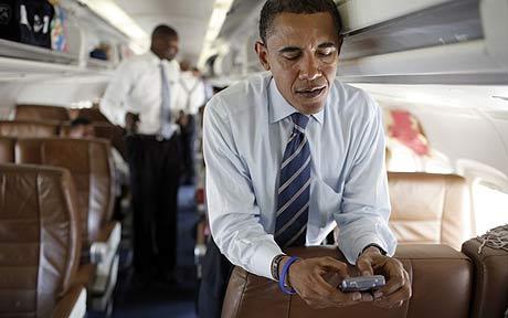 اوباما و ترس از تلفن همراه اپل