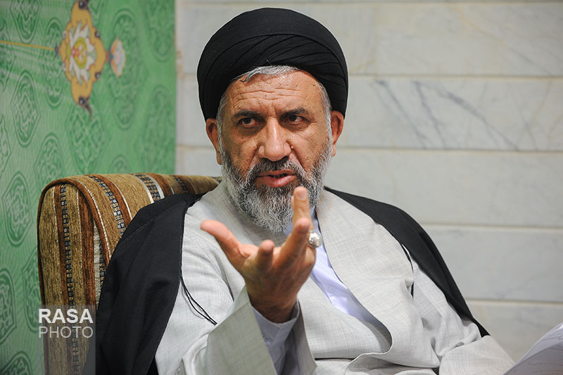 حجت الاسلام و المسلمین حسینی نژاد رئیس مجمع نمایندگان طلاب