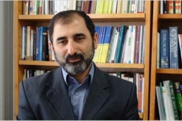 محمد فنایی اشکوری  استاد فلسفه و عرفان تطبیقی