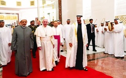 نانوشته‌های سفر تاریخی پاپ به امارات | تقلیل شیخ الازهر به کنشگر سیاسی