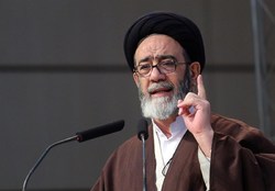 «مرگ بر آمریکا» شعار همیشگی ملت ایران است