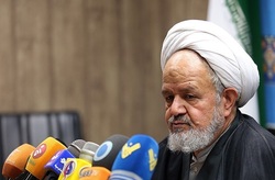 آمریکا آرزوی عقب نشینی ملت ایران را به گور خواهد برد