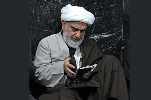 اهمیت حفظ حرمت مادر در کلام مرحوم آیت الله جاودان