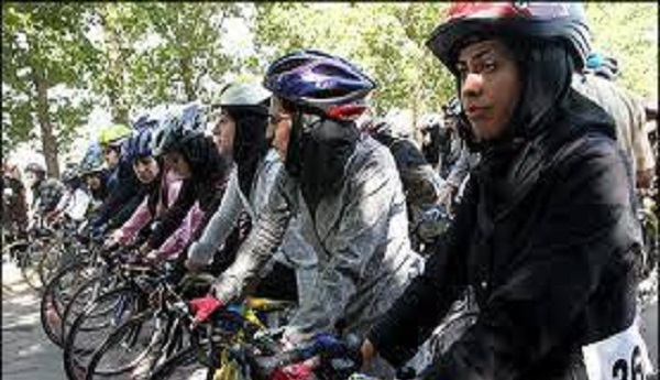 یادداشت/ بررسی فقهی دوچرخه سواری بانوان