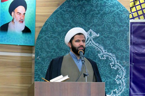 مدیران و اساتید مدارس علمیه اهتمام بیشتری به اردوهای جهادی داشته باشند
