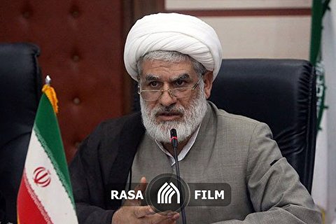 وظیفه اصحاب رسانه بین نصح و امانت در گردش است