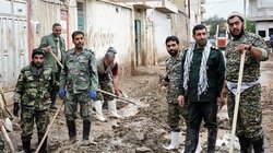 روایت فایننشال‌تایمز از نحوه کمک‌رسانی سپاه به سیل‌زدگان ایران