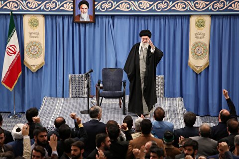 دیدار هزاران نفر از ذاکران اهل‌بیت با رهبر معظم انقلاب اسلامی