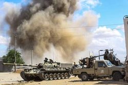 گزارشی از توطئه غربی-عربی و درگیری طرف های مختلف در کشورهای اسلامی لیبی