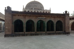 نخستین مسجد هند که اذان شیعی پخش کرد