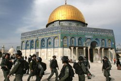 رژیم صهیونیستی مسجد ابراهیمی را به روی مسلمانان بست