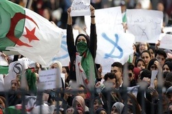 تظاهرات سراسری مردم الجزایر برای دهمین جمعه متوالی