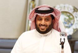 مسابقات دینی در عربستان، جای خود را به جشن های آواز داده است