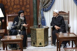 دیدار رهبر مسیحیان مصر با شیخ الازهر برای تبریک عید فطر
