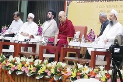 کنفرانس شیعه و سنی با حضور رهبر بوداییان در هند