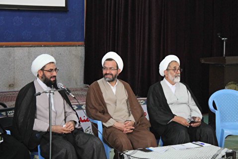 قیام علیه هوای نفسانی پیش زمینه موفقیت در تبلیغ دین است