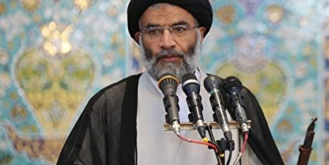 مطالبه گری مردم از مسؤولان پیوسته باشد