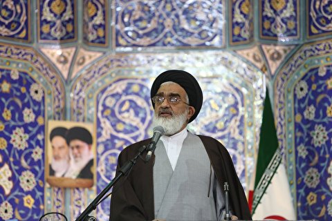 تیم اقتصادی دولت منسجم عمل کند| مسلمین تا نابودی صهیونیست ها از پای ننشینند