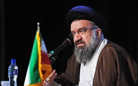 بخشی از مشکلات اقتصادی کشور نتیجه سوء تدبیرها است