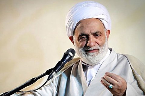 صوت/ جز والدین برای هیچکس خود را کوچک نکنید
