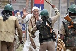 اعتراضات مردمی در کشمیر همزمان با سومین سالگرد قتل «برهان وانی»