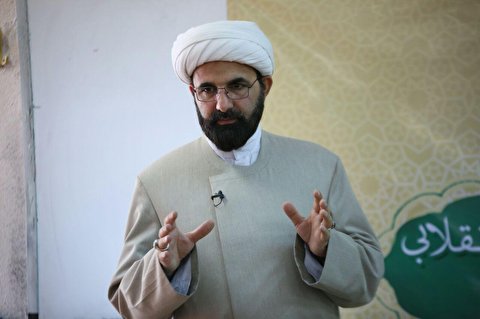 امر به معروف در جامعه سبب قوت قلب مؤمنان میشود