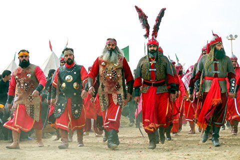 نمایش تعزیه اباعبدالله الحسین در بیرجند اجرا میشود