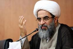 قیام عاشورا آمریکا را در مقابل ایران به زانو درآورده است