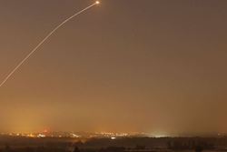 شلیک 4 موشک از نوار غزه به سمت اراضی اشغالی