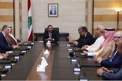 سفیران عرب برای ممانعت از پاسخ حزب‌الله به دیدار نخست‌وزیر لبنان رفتند