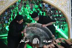 آیین مذهبی«طشت‌گزاری» در حسینیه اعظم مکتب العباس تهران برگزار شد