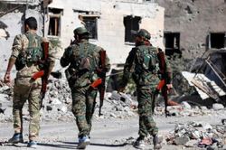اعزام 500 نیروی ارتش سوریه به استان دیرالزور