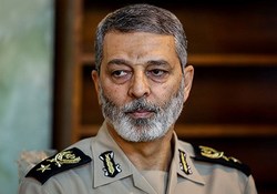 تقدیر فرمانده کل ارتش از وزیر دفاع و سازندگان جت ایرانی «یاسین»