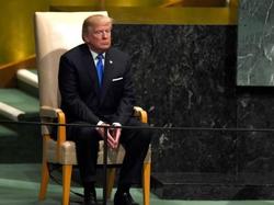رییس جمهور متوهم یا دست پا زدن برای بقا در کاخ سفید