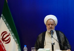 یزد| آمریکا و اروپا جرأت و توان شروع کوچک‌ترین جنگ علیه ایران را ندارند