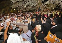 کویتی‌ها در اعتراض به فساد دولتی تظاهرات کردند