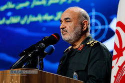 همه راه‌ها بر دشمن بسته است|ملت ایران عملیات روانی دشمن را مچاله کرده‌ است