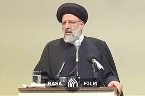 میدان مبارزه با فساد را با دوقطبیسازی ترک نمیکنیم