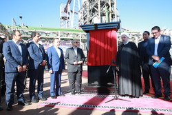 افتتاح کارخانه تولید آهن اسفنجی شهرستان بافت با حضور روحانی