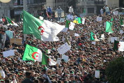 اعتراض الجزایری ها به نامزدهای حاضر در انتخابات ریاست جمهوری