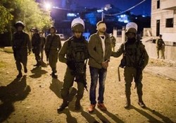 بازداشت ۱۱ فلسطینی در یورش اشغالگران به کرانه باختری