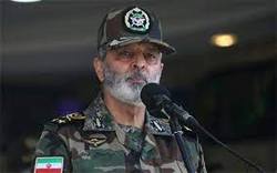 سرلشکر موسوی: ارتش از مردم، با مردم و در کنار مردم است