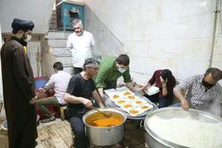 پخت و توزیع ۳۶ هزار وعده غذای گرم در دهه اول محرم به همت طلاب جهادی قم