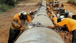 سهم تجارت ایران در گاز منطقه کم تر از ۲ درصد است