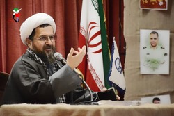 دشمن به دنبال ضربه زدن به نظام جمهوری اسلامی است