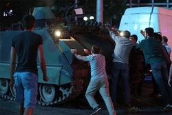 ترکیه در ۷ سالگی کودتای نافرجام؛ آیا جریان گولن از پ ک ک خطرناک‌تر است؟