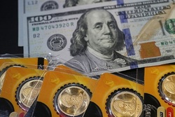 کاهش قیمت‌ سکه بهار آزادی و دلار در بازار