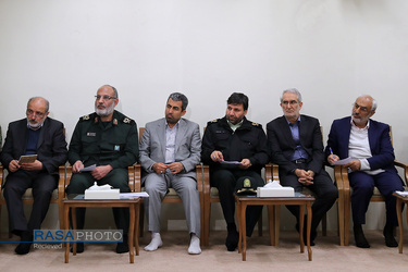 دیدار دست‌اندرکاران کنگره بزرگداشت شهدای استان کرمان با رهبر انقلاب