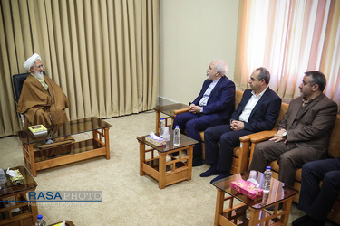 دیدار ظریف وزیر امور خارجه با علما و مراجع تقلید در قم